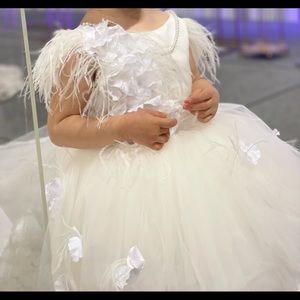 White little girl princess dress. 3T.